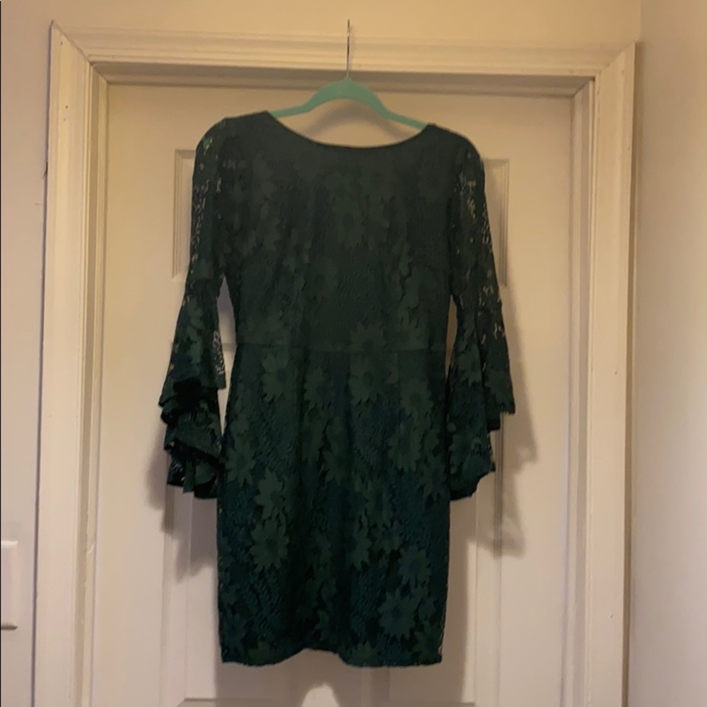 Lulus Green Lace dress